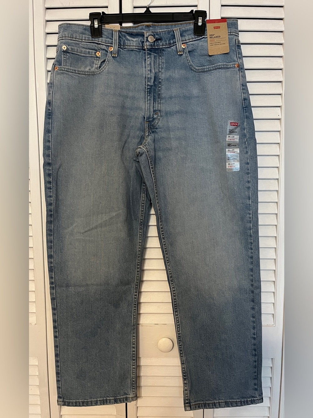 NWT Levi’s 550 Relaxed Stretch Light Wash Men’s Jeans size 36x29